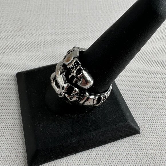 Bikers Stainless Steel Skull & Claw Ring Size 11, Gothic Halloween Jewelry - Picture 6 of 8